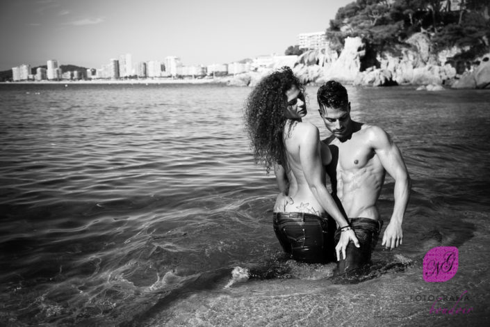 Fotografía intima parejas playa